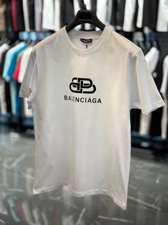 Футболка Balenciaga  