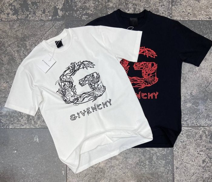 Футболка Givenchy  