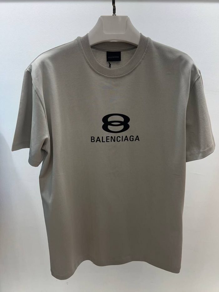 Футболка Balenciaga  