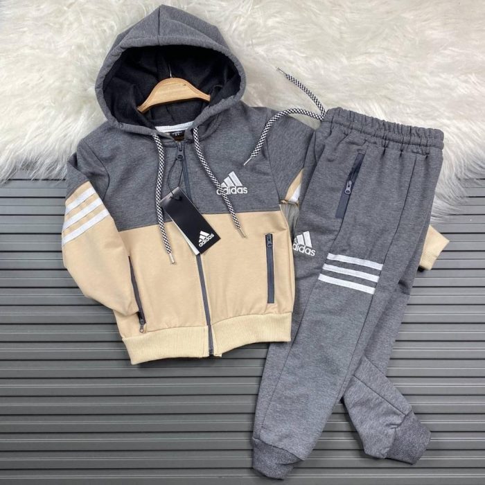 Костюм Adidas  