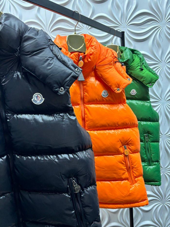 Жилет Moncler  